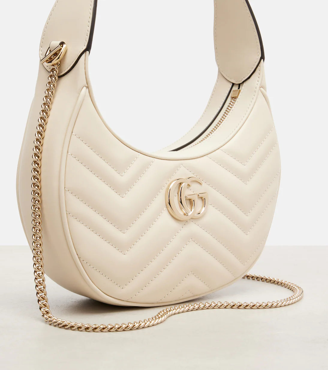 Gucci GG Marmont Small leather shoulder bag 2025