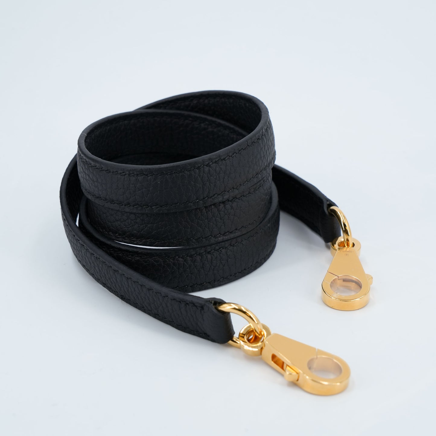 HERMÈS Kelly 25 Noir (89) Togo Gold hardware K (2025)