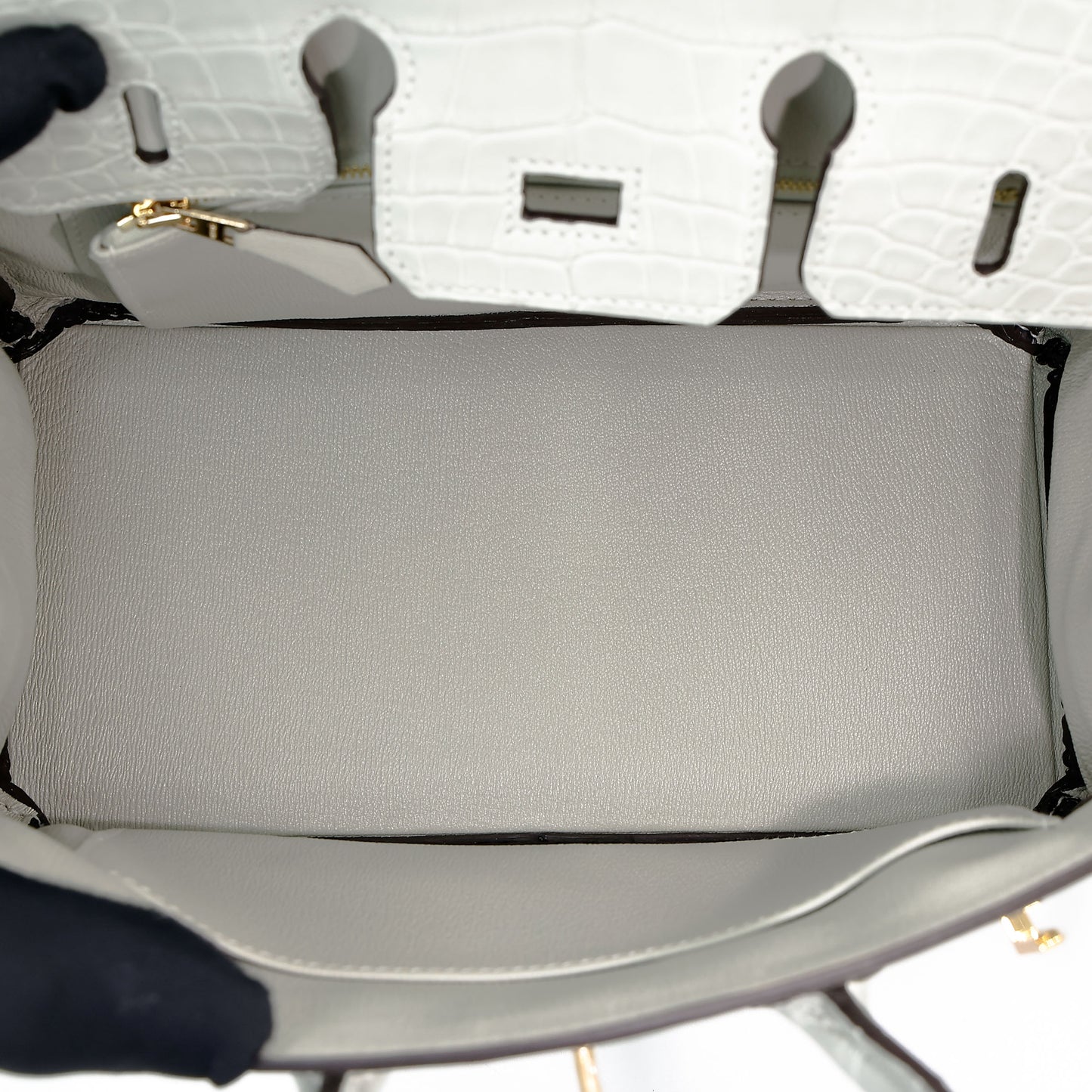 HERMÈS Birkin 25 Gris Neve (0W) Matte Alligator Gold hardware K (2025)