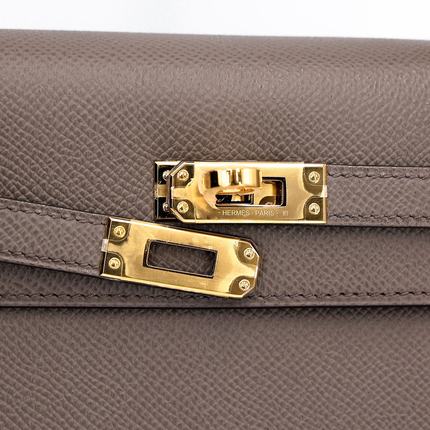 HERMÈS Kelly 25 Sellier Etain (8F) Epsom Gold hardware K (2025)