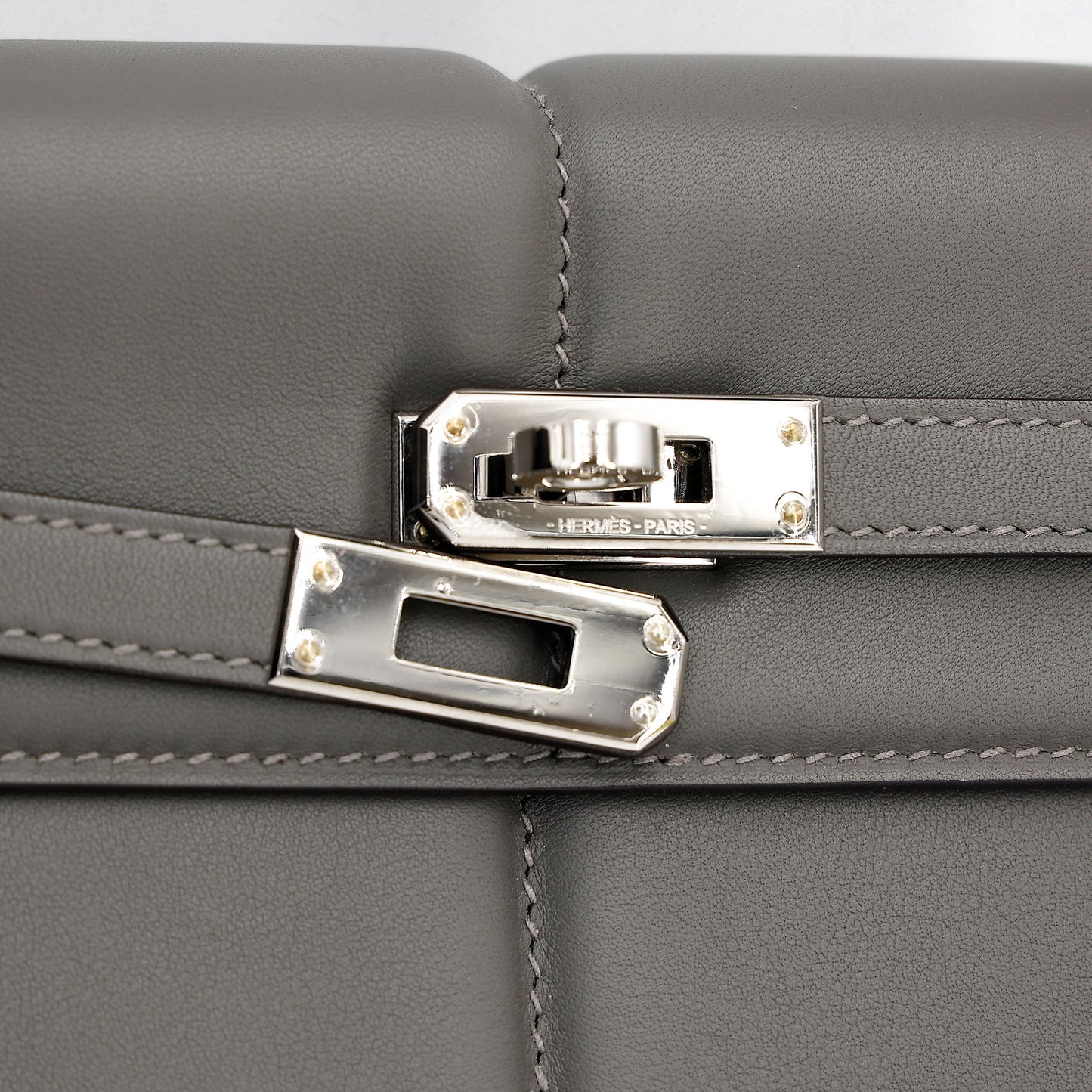 HERMÈS Limited Edition Kelly 25 Padded Sellier Gris Meyer (0L) Swift Palladium hardware B (2023)