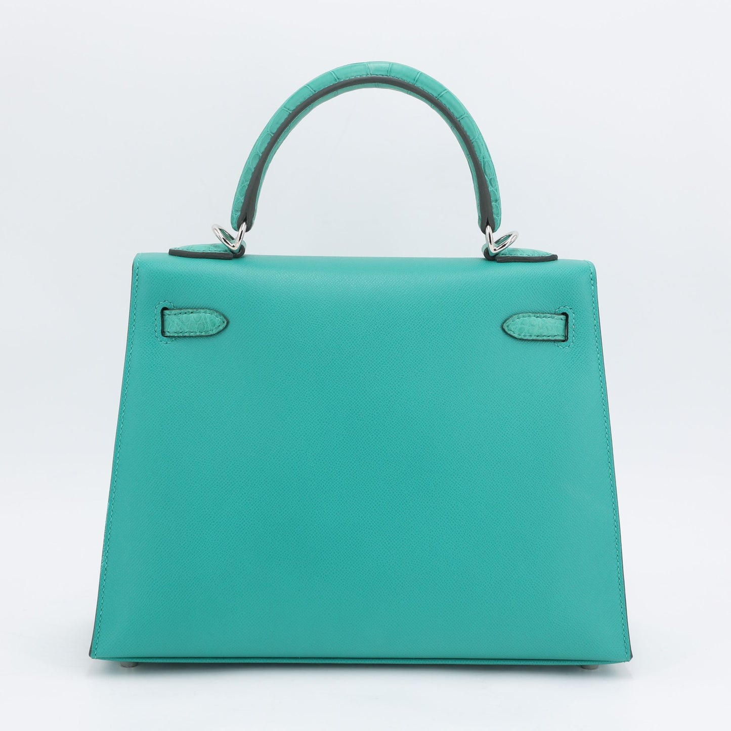 HERMÈS Kelly 25 Sellier Touch Vert Jade (O6) Madame Alligator Palladium hardware W (2024)