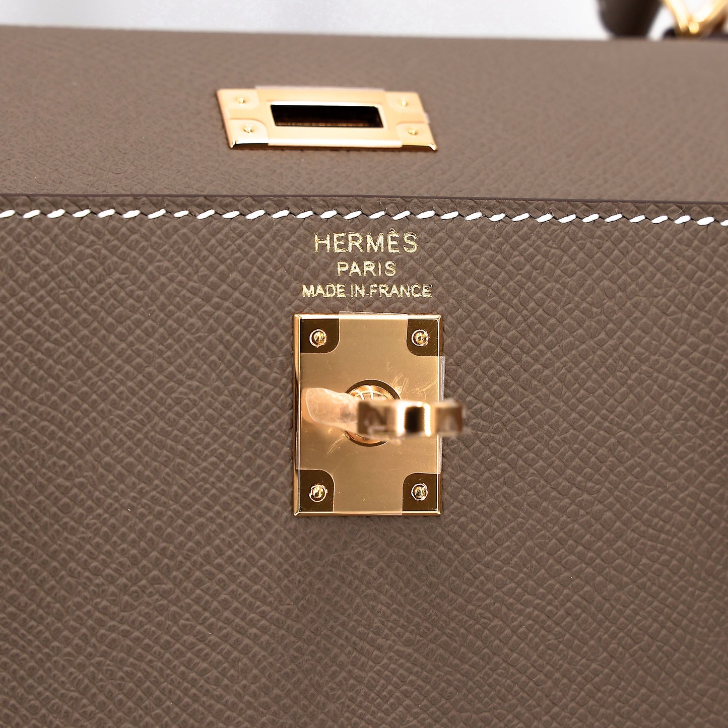 HERMÈS Kelly 25 Sellier Etoupe (18) Epsom Gold hardware K (2025)