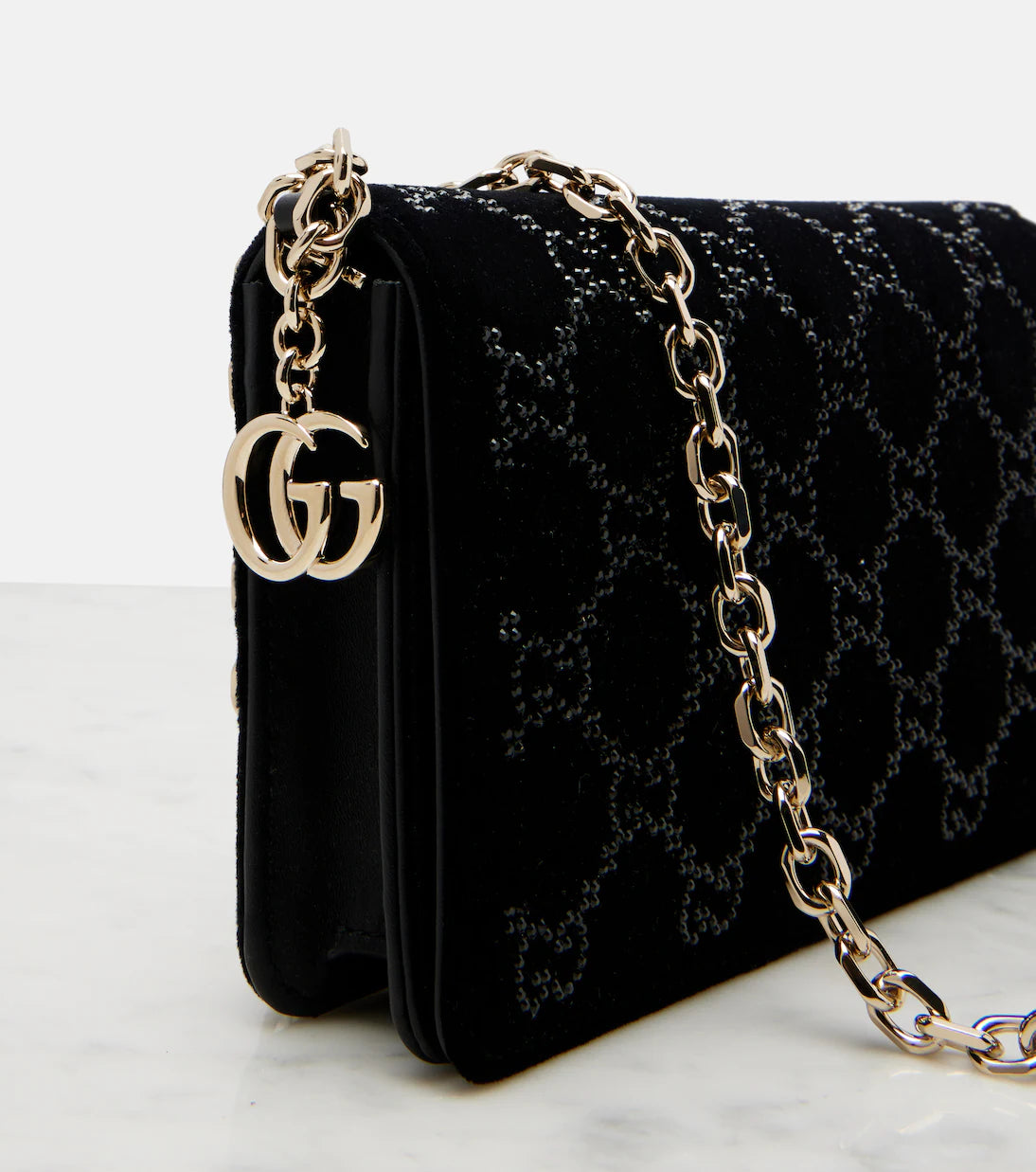Gucci GG Crystal velvet wallet on chain 2025