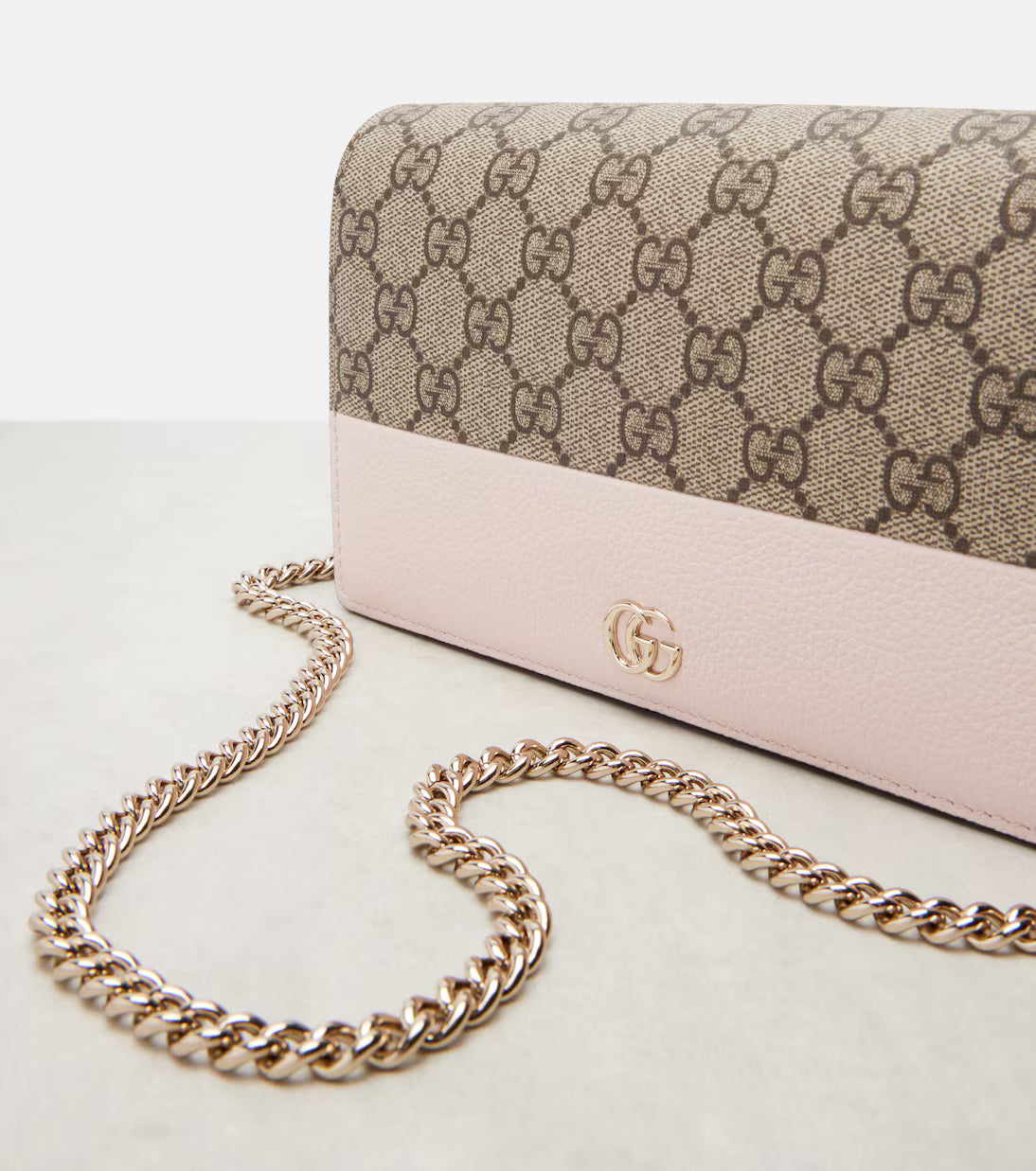 Gucci GG Marmont wallet on chain 2025