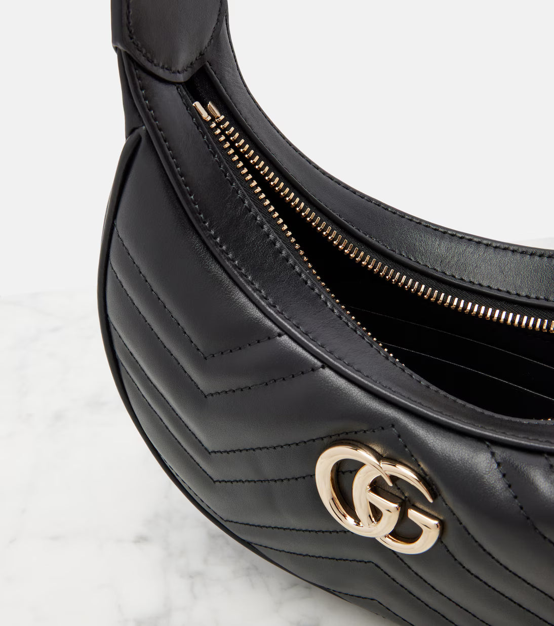 Gucci GG Marmont Small leather shoulder bag 2025