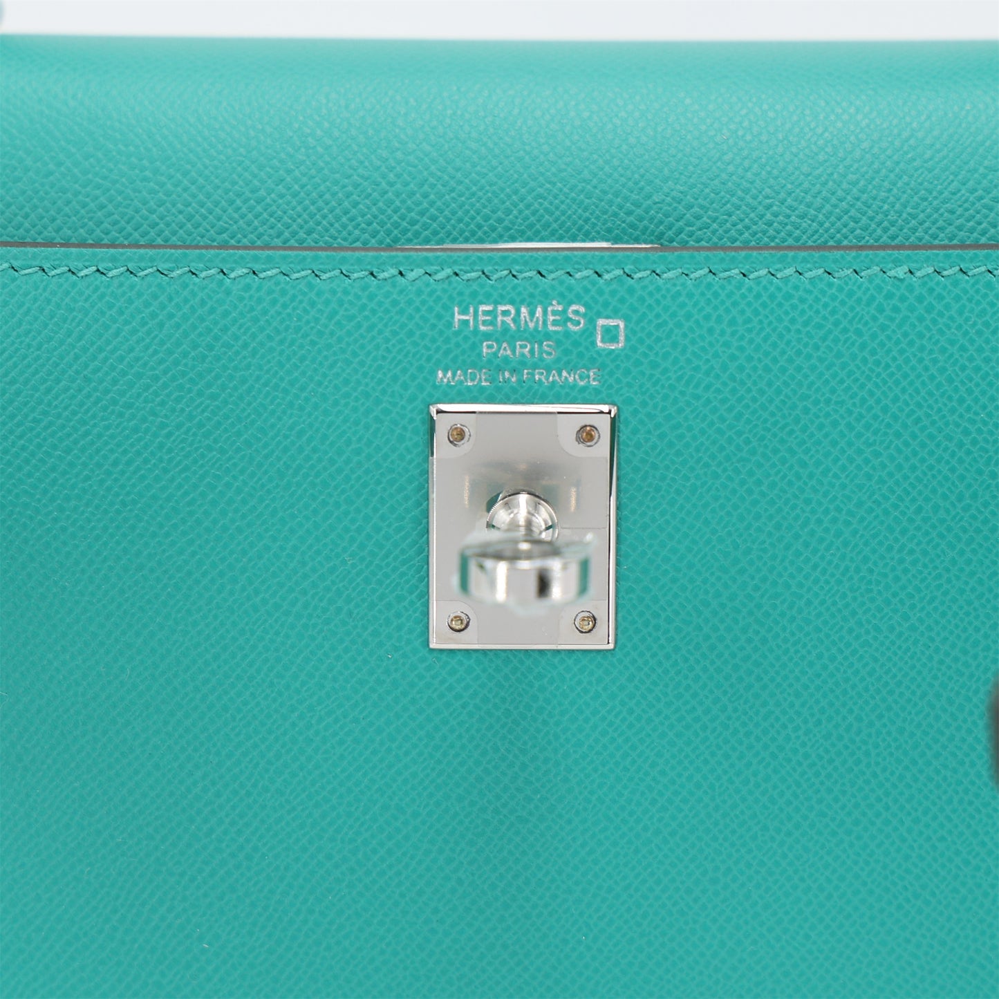 HERMÈS Kelly 25 Sellier Touch Vert Jade (O6) Madame Alligator Palladium hardware W (2024)